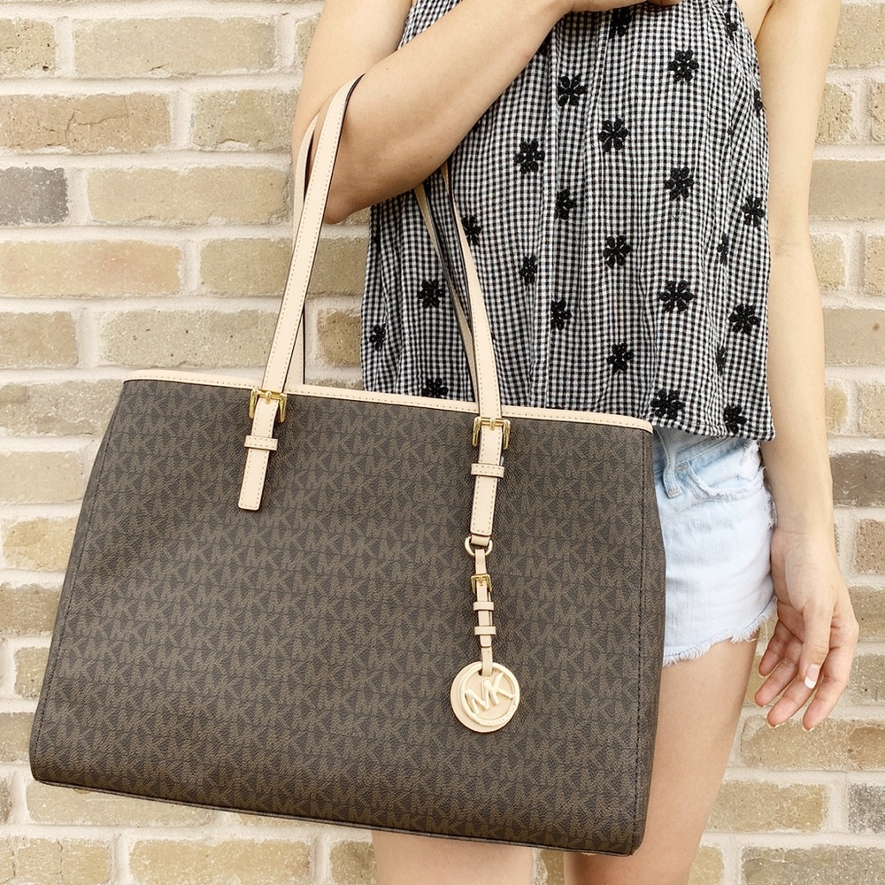 Gaby’sBags👜💕-NWT Michael Kors Travel Large Tote - Picture 3 of 8